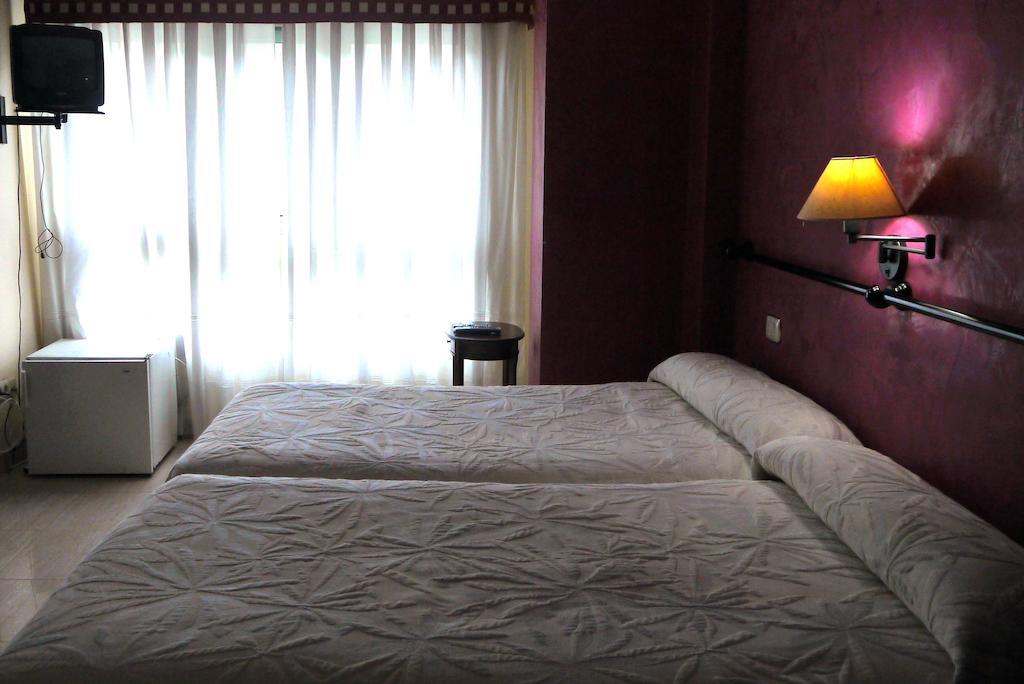 Hotel Lena Pola de Lena Room photo